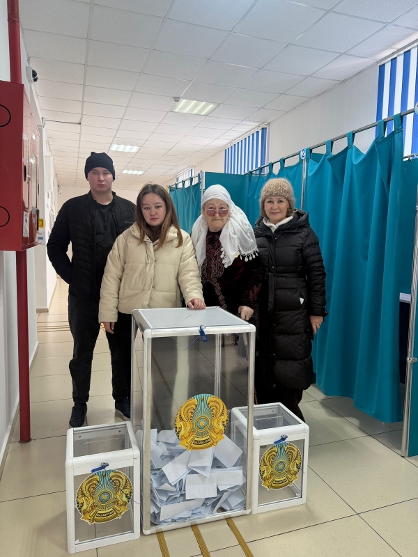 Четыре поколения семьи Султановых приняли участие в голосовании